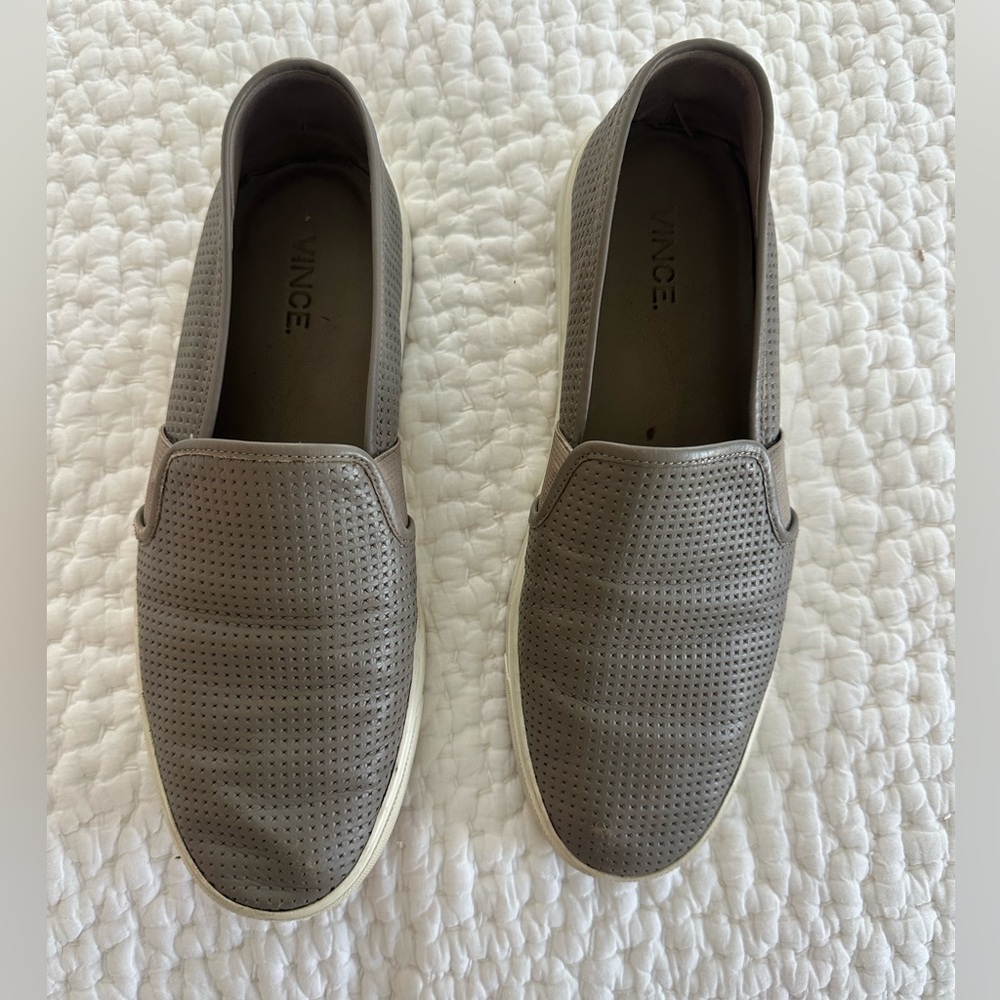 Vince Blair 5 Perforated slip on sneakers